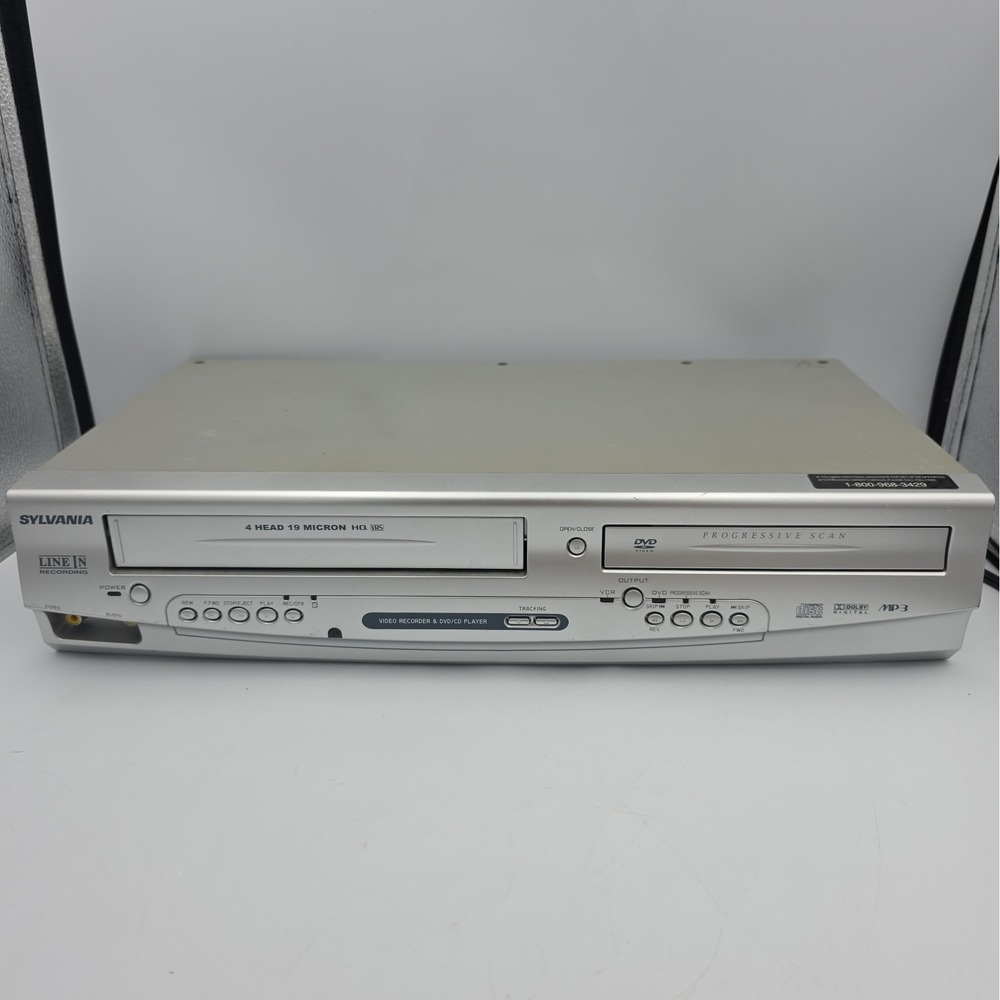 Sylvania DV220SL8 DVD VHS VCR Combo Recorder Player 4 Head Tested No Remote